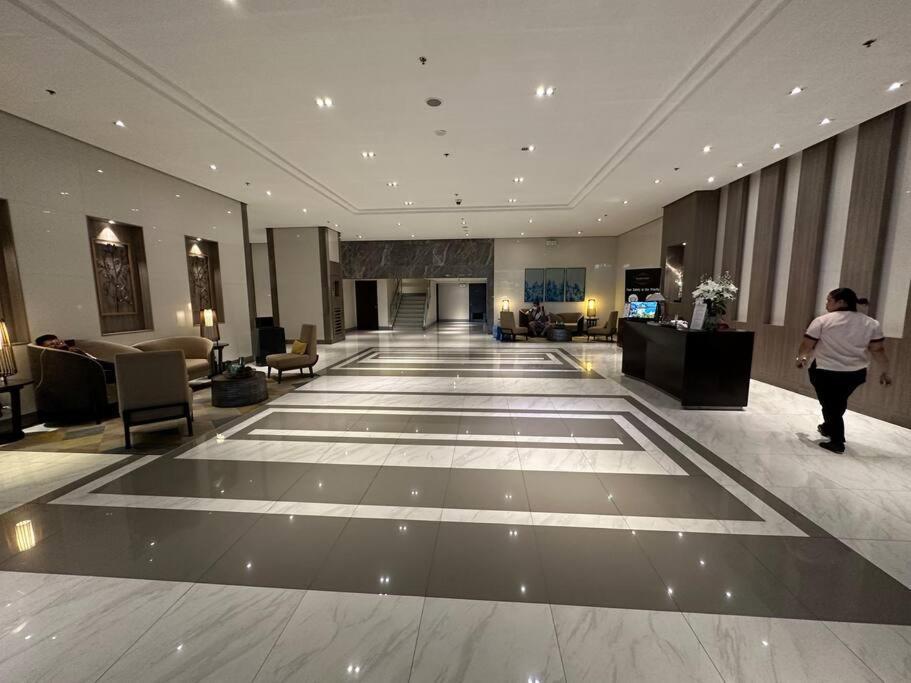 Airport Naia Terminal 3 Insane Interior Apartment มะนิลา ภายนอก รูปภาพ