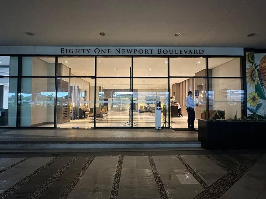 Airport Naia Terminal 3 Insane Interior Apartment มะนิลา ภายนอก รูปภาพ